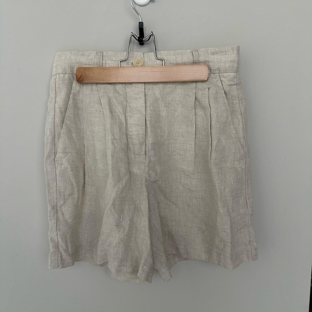 Aritzia linen shorts - 5”